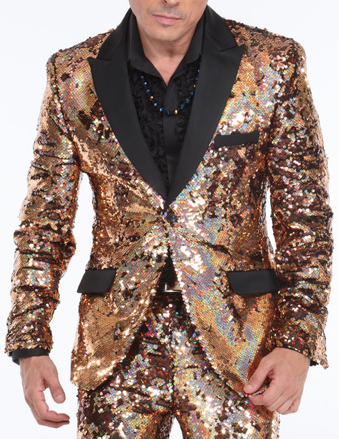 what should a guy wear to match a champagne dress I know I want my bridesmaids to wear neutral champagne dresses, but not sure what suit color to pair with them... help! #neutralbridesmaiddresses #weddingparty #bridalparty #groomsuit #groomsmensuit #bridesmaiddresses #weddingplanning